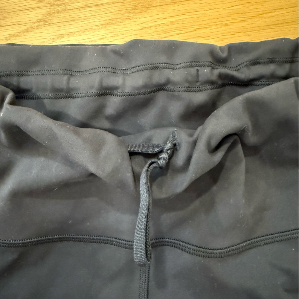 Lululemon wunder train high rise 23” black leggings - 3 pairs together size 6 - Picture 3 of 5